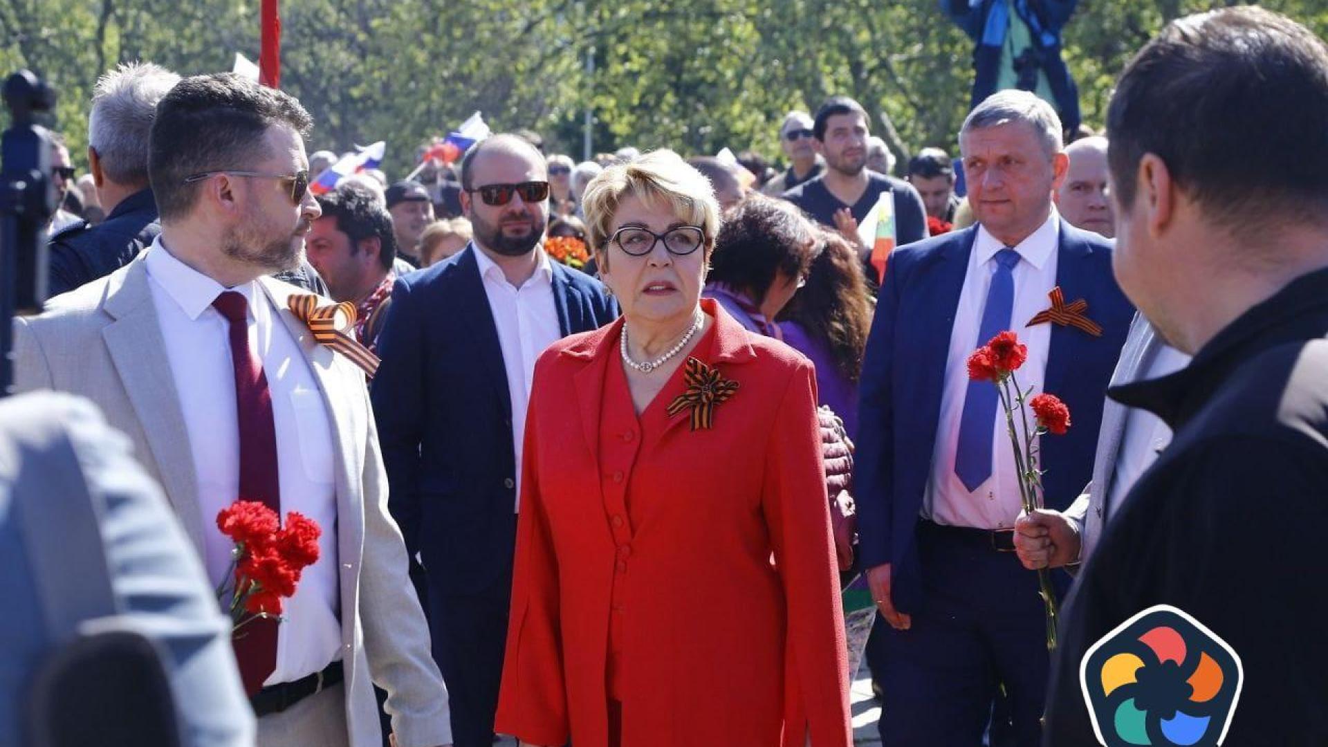 Митрофанова с нота до МВнР: Ако не отмените решението за експулсиране, затваряме...