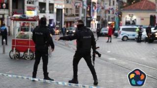 Осем полицаи пострадаха при взрив на кола бомба в Турция