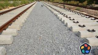 Вагон с фосфорна киселина дерайлира край Зайчар