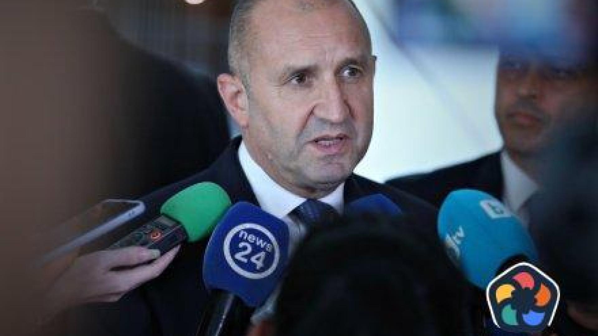 "Маркет линкс": За първи път недоверието към президента е по-високо от доверието