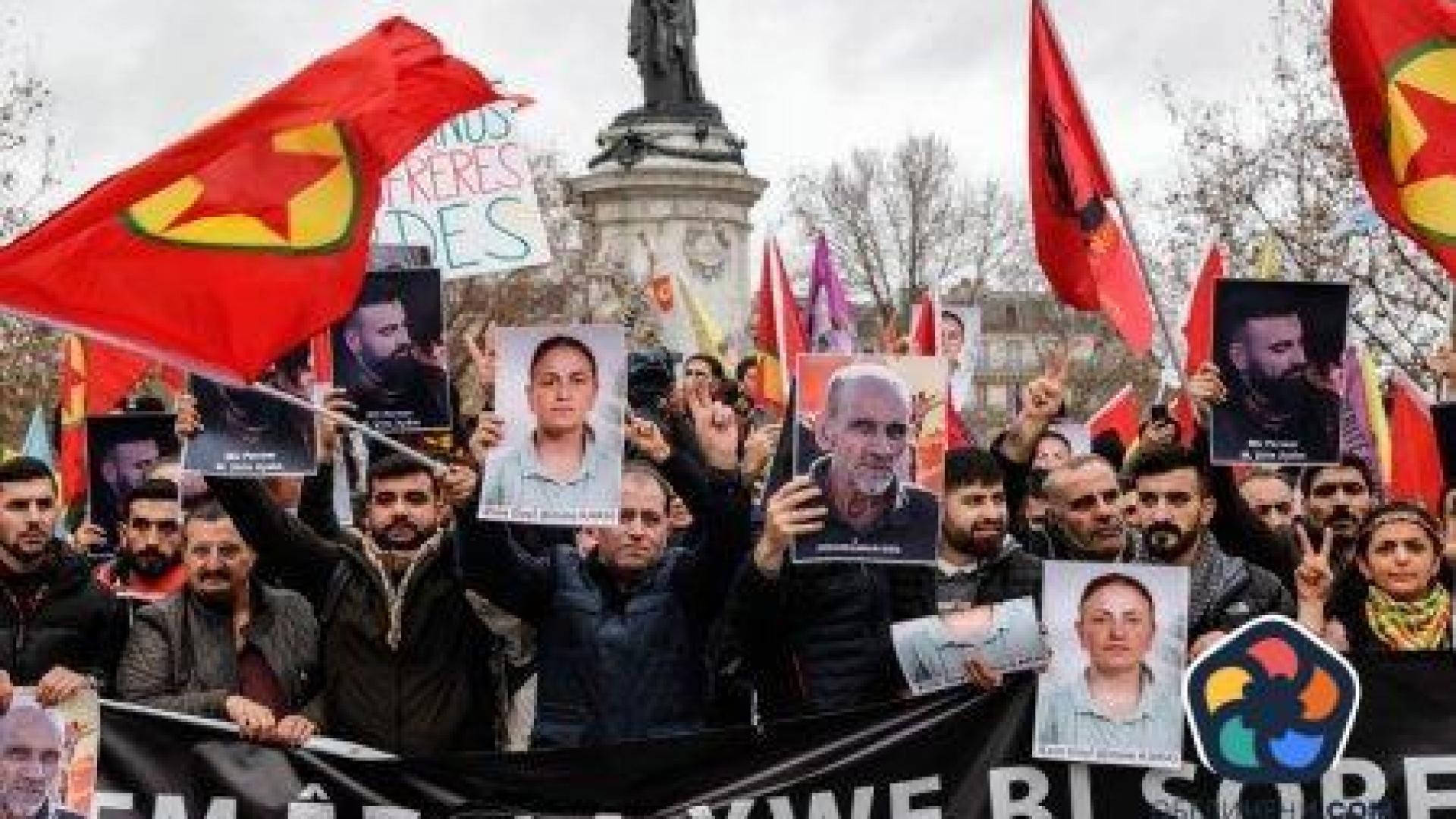 Кюрди протестираха в Париж по повод 10 години от убийството на 3 активистки