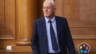 Депутатите отстраниха управителя на НЗОК Петко Салчев