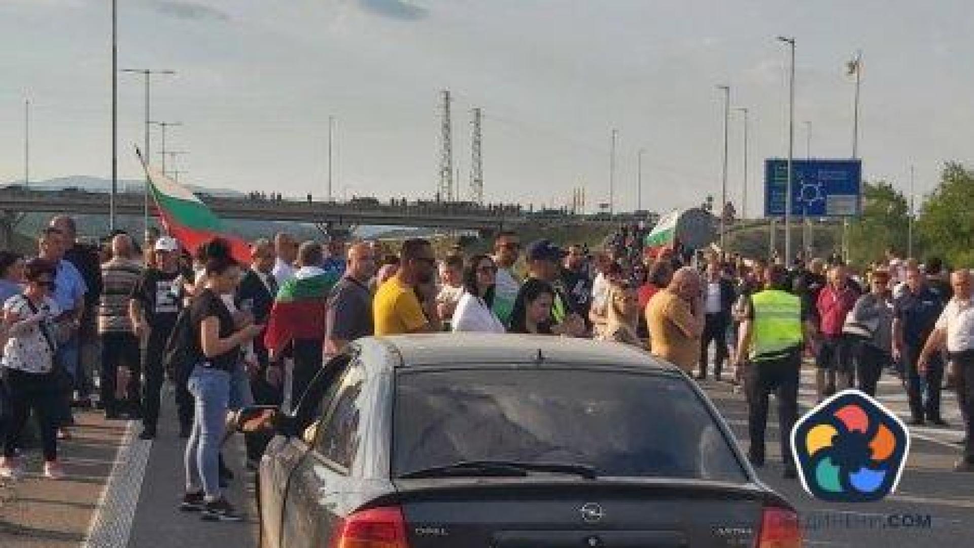 "Грома Холд" ще строи мост край село Покровник за над 7 млн. лв.