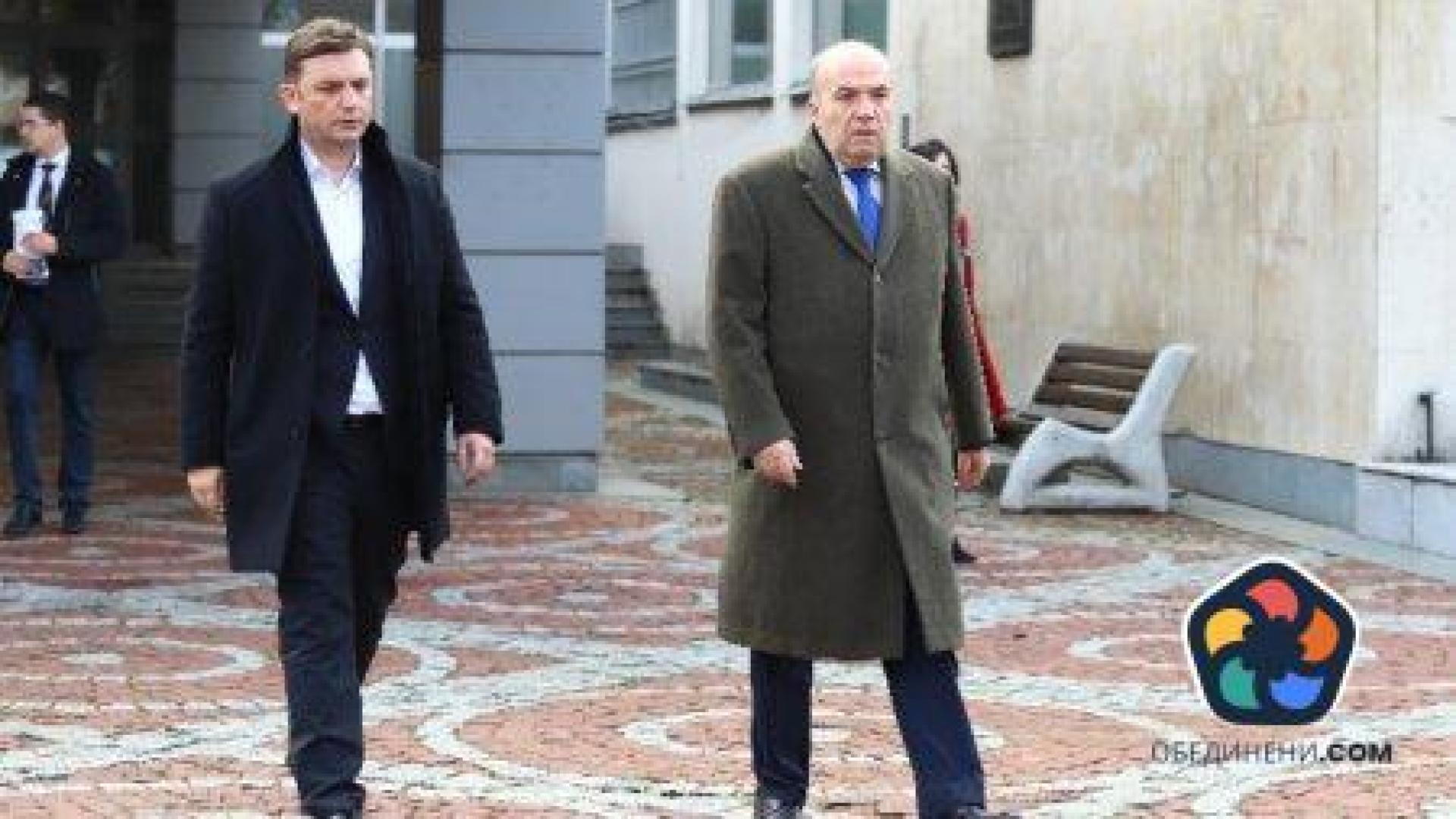 Министерска визита при пребития Пендиков: София пак настоя за правата на българската общност в РСМ