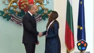 Румен Радев връчи орден "Мадарски конник" на посланик Херо Мустафа