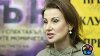 Кабинетът предлага Илиана Раева за орден "Стара планина" първа степен