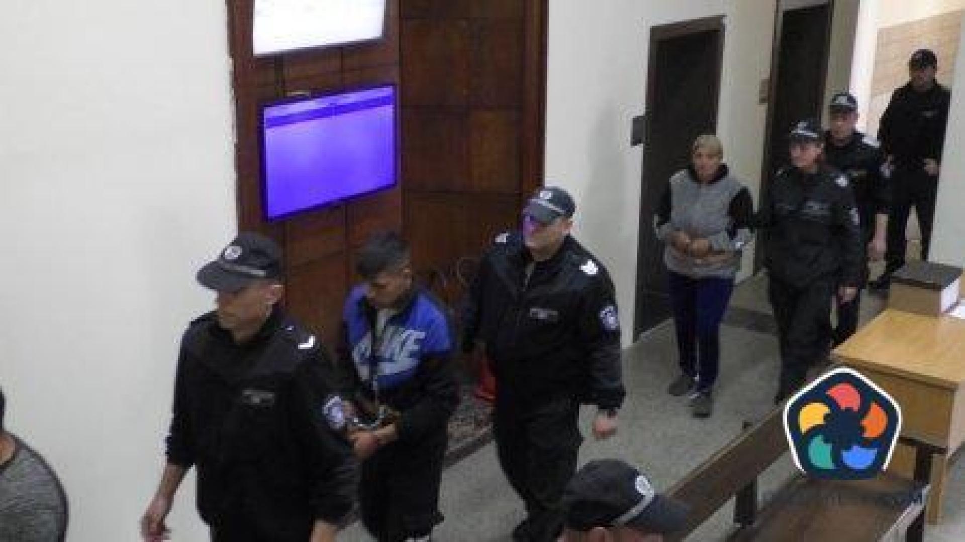 Жена и 16-годишен сред обвинените за убития при боя с мотики в Казанлък