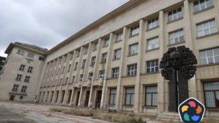 Георги Папазки купи Телефонната палата от Васил Божков за 22 млн. лв.