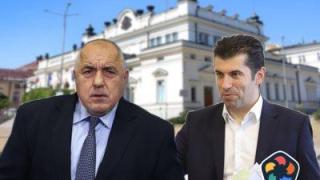 Лидерите на ГЕРБ и ПП-ДБ се срещат в парламента