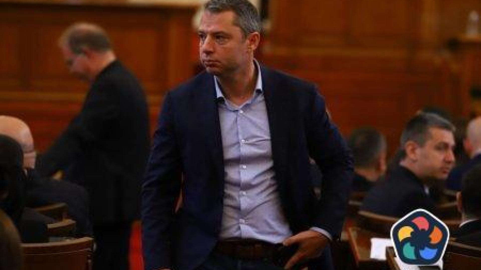След изказване на Делян Добрев ДАНС да проверява перат ли руснаци пари през банка у нас