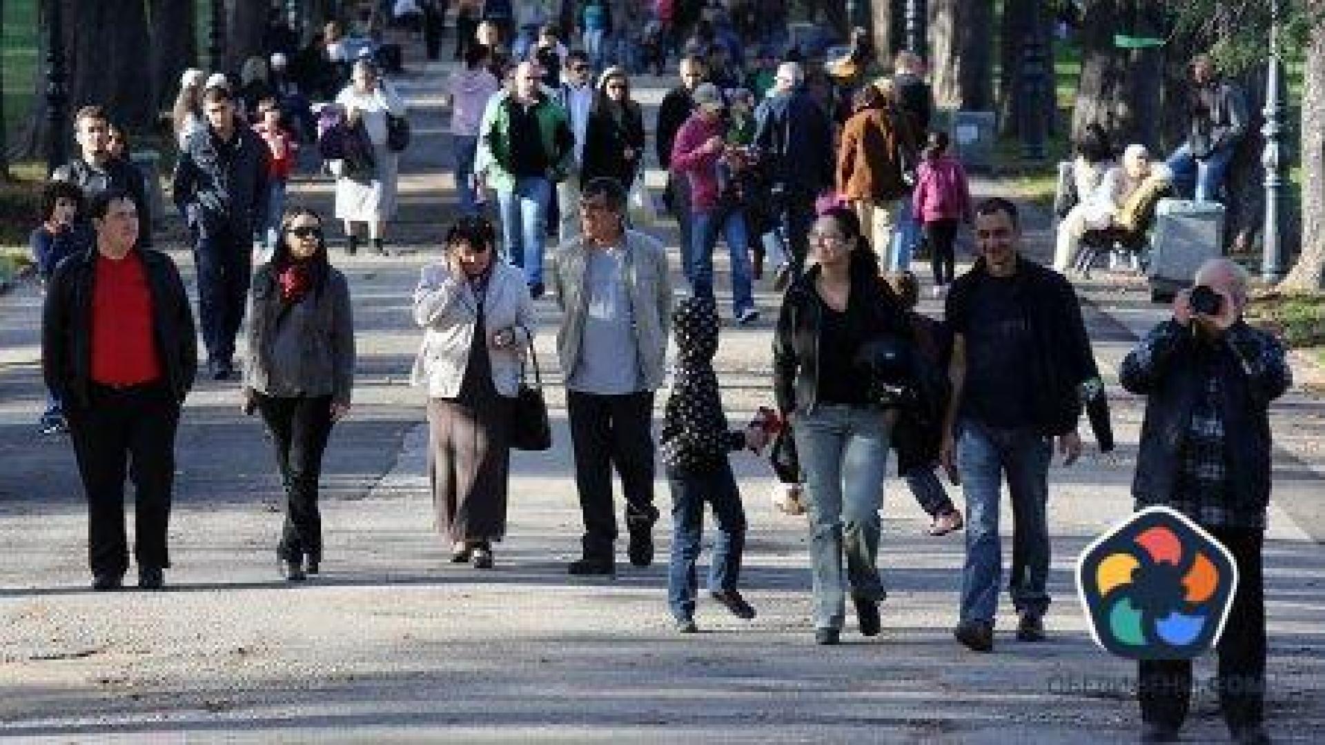 Населението на България се стопи с 34 774 души за година