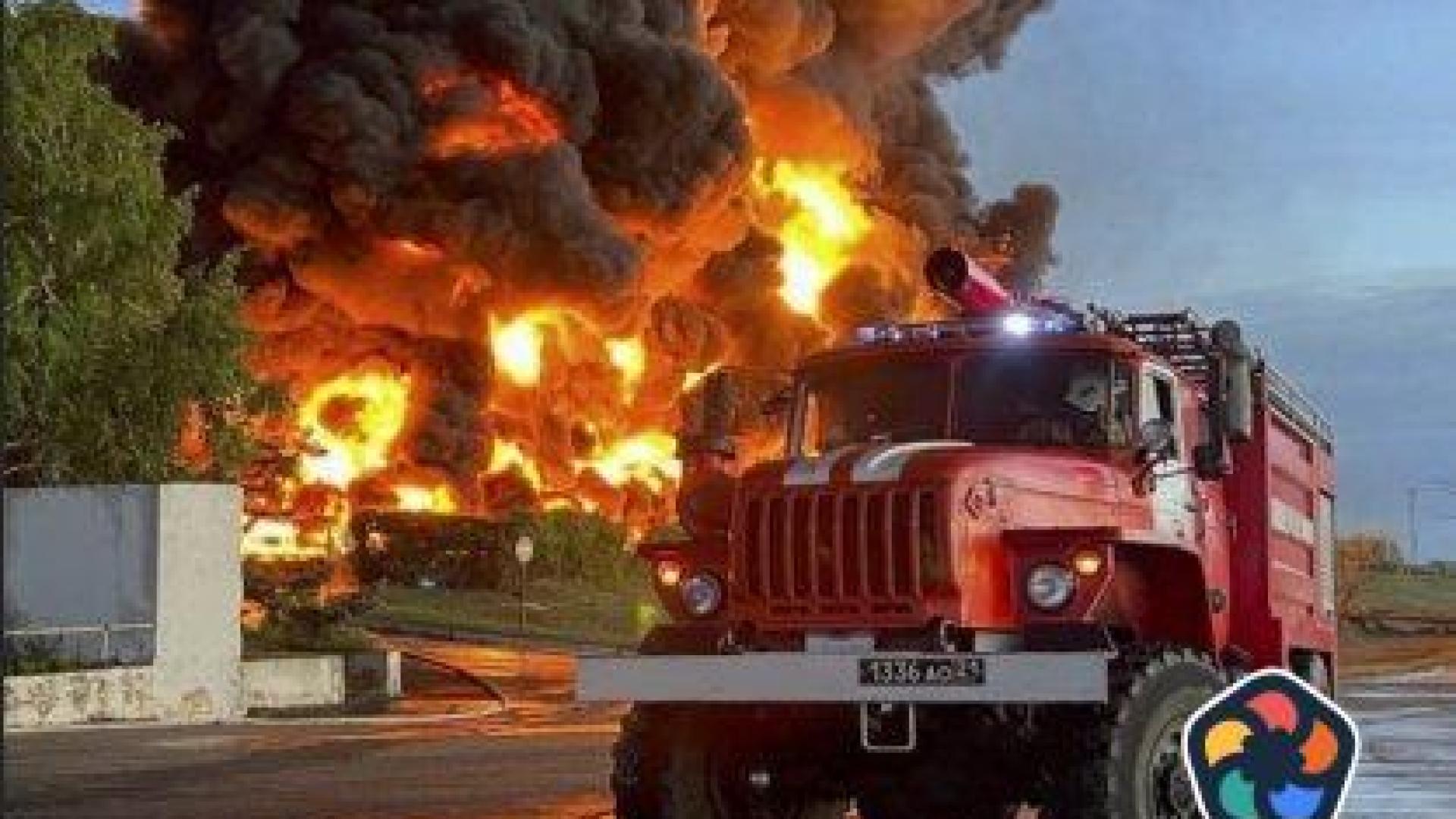 Пожар в склад за гориво в Севастопол след атака с дронове