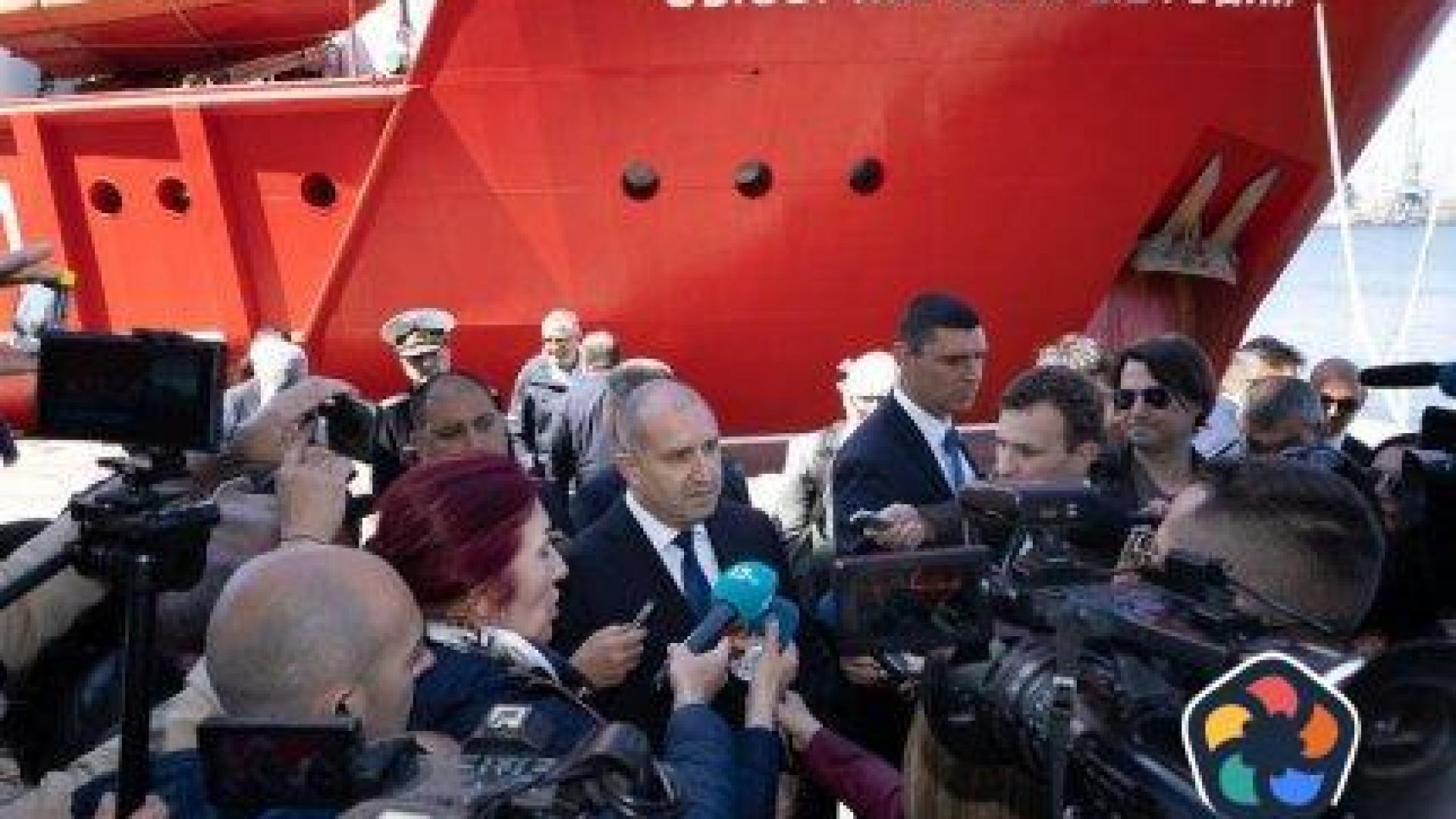 Радев: Парламентът да приеме важните закони без значение от процедурата за кабинет
