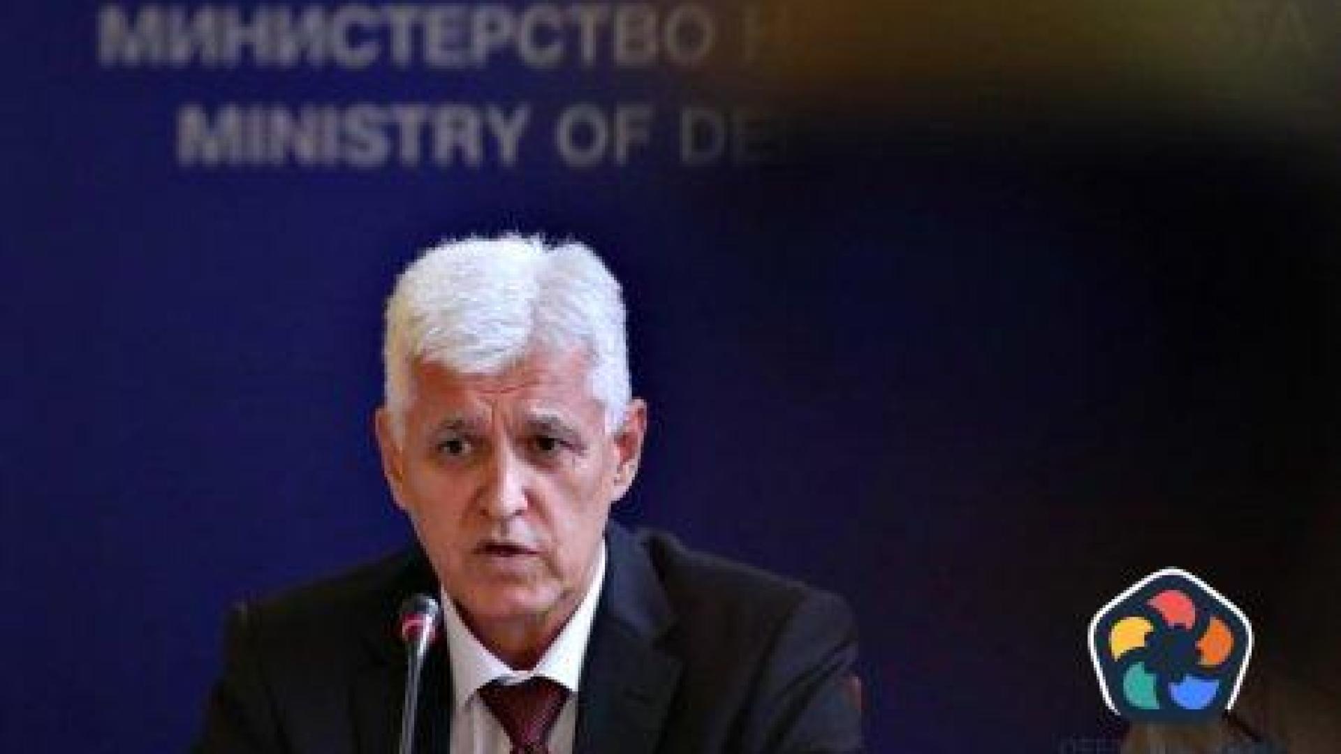 Димитър Стоянов: По-добре да имаш ръждясали руски доспехи, отколкото никакви
