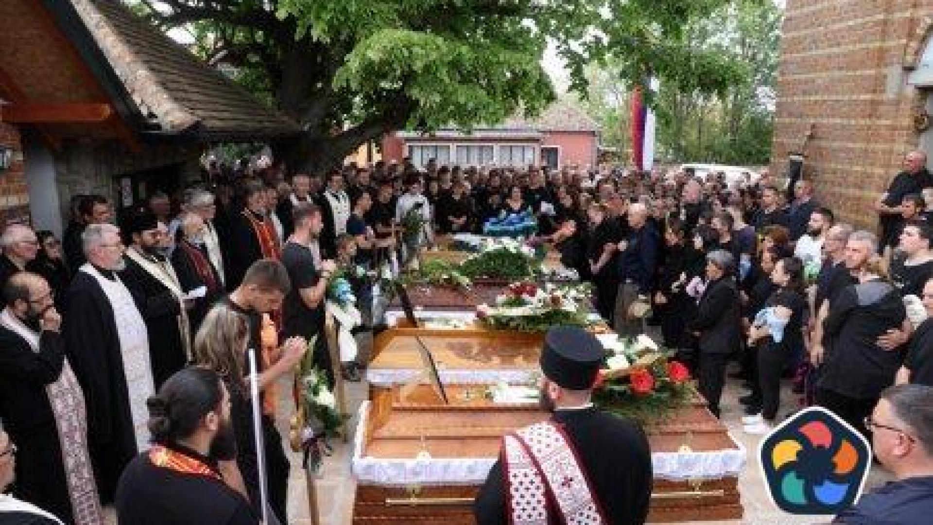 Опозицията в Сърбия иска оставки заради масовите убийства