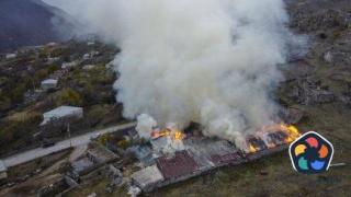 Армения и Азербайджан се обвиняват взаимно за обстрел по границата