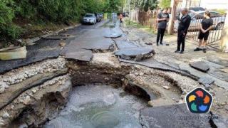 Варненски квартал отново е под вода след авария