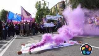 Протестът на БНР блокира централно кръстовище в София