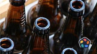 Десет хиляди магазина започват да изкупуват стъклени бутилки от бира