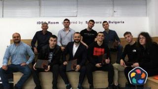 Боян Фотев спечели Олимпиадата по програмиране в Правец