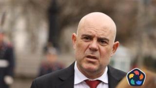 Иван Гешев и адвокатът му не се появиха пред ВСС