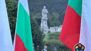 България почита паметта на Христо Ботев