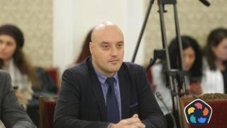 Атанас Славов за прокуратурата на Гешев: Действат или опъват чадър, когато те си решат