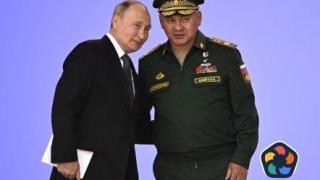 Видеото от посещението на Шойгу на фронта в Украйна след бунта на Пригожин се оказва "консерва"