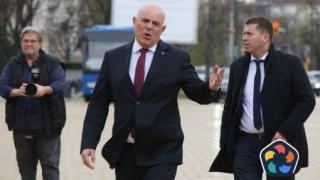 Гешев: Още съм прокурор, мога ли да арестувам някой политик