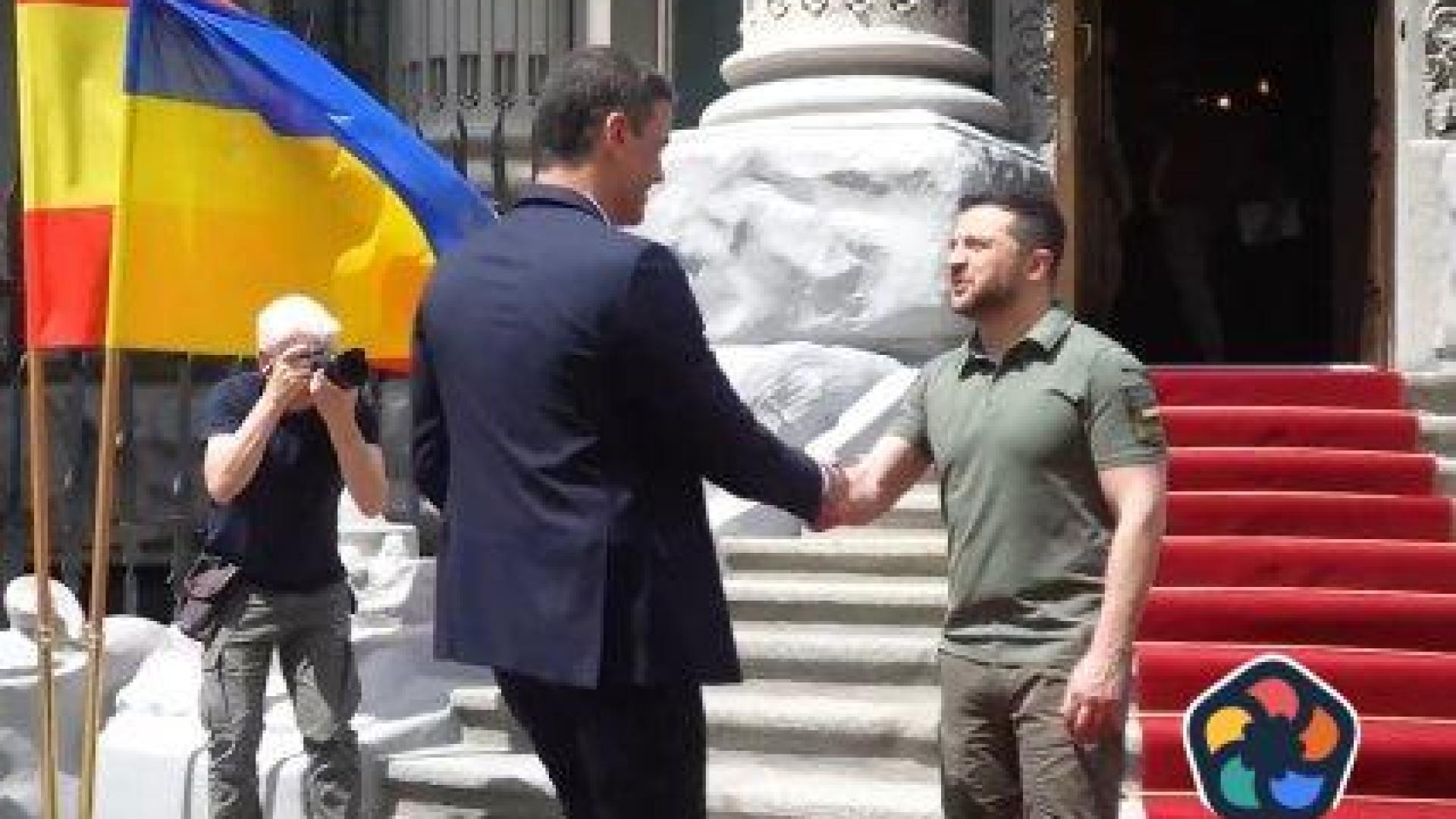 Испанският премиер от Киев: Украйна има подкрепа за членство в ЕС