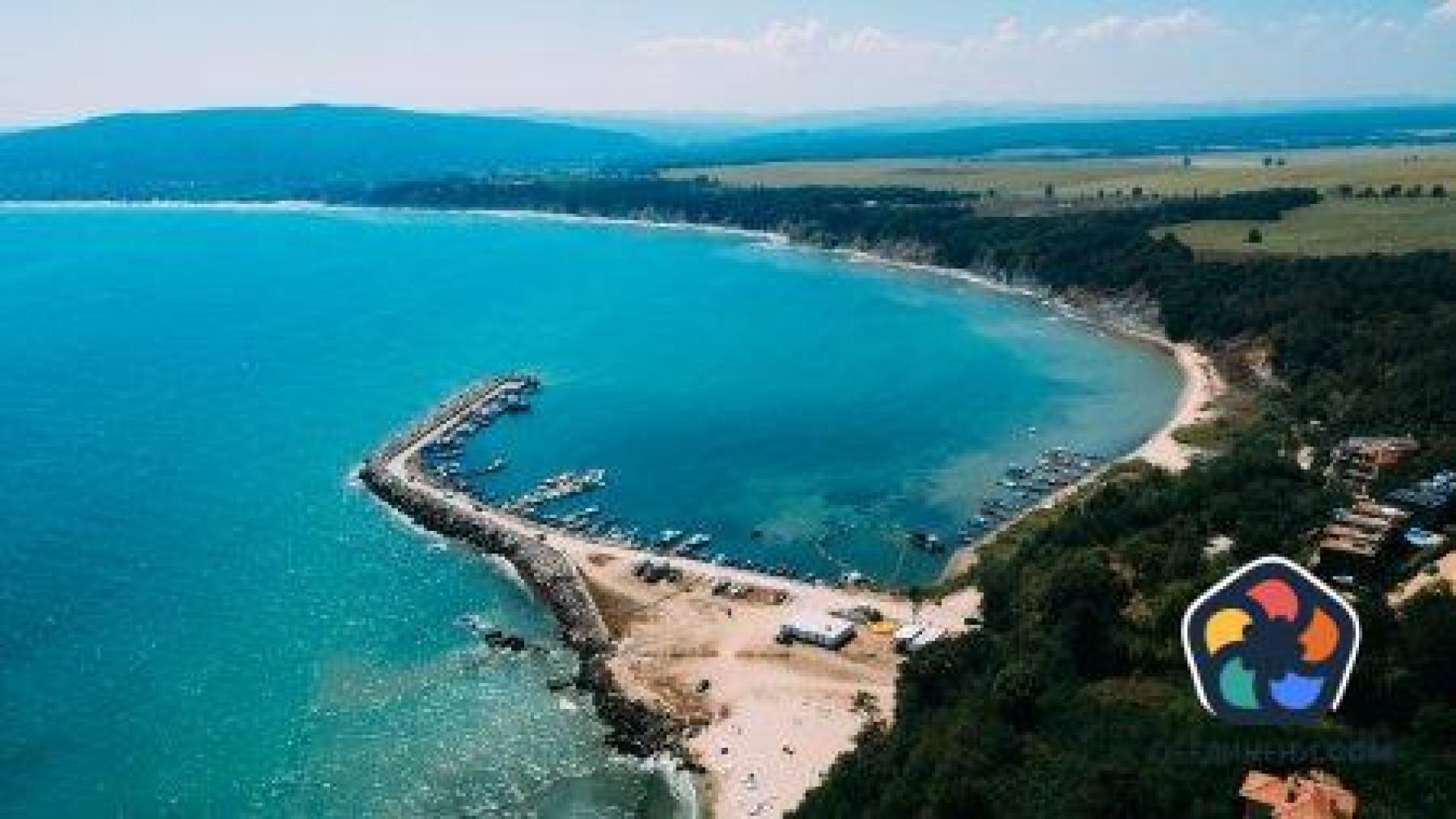 Бяла обезопаси рибарско пристанище "Чайка" с евросредства