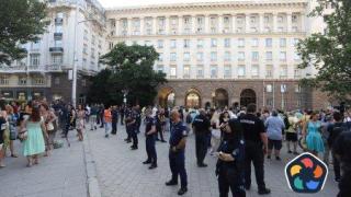 Протест поиска импийчмънт на Румен Радев