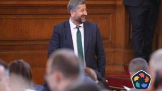 Христо Иванов: Президентът се държи като в кампания и адвокатства на Русия