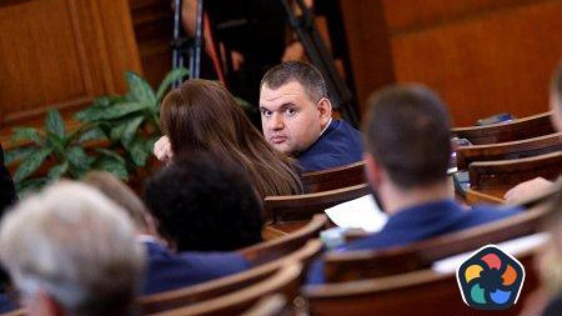 Ограничаването на кметските мандати до два не устройва ГЕРБ и ДПС