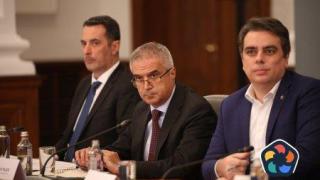 Министри и депутати търсят изход от кашата с ТЕЦ-овете и СО2 емисиите