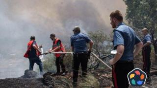 Пожари наложиха евакуации на Сардиния, но пламъците са овладени