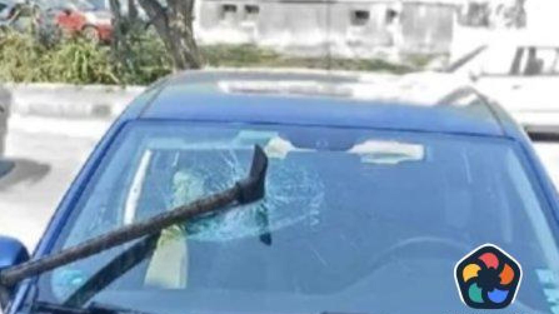 След забита в кола кирка: Мъж е обвинен за заплаха при домашно насилие