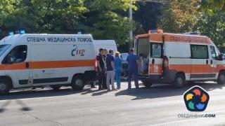 Полицията задържа бус с нелегални мигранти, някои от които в безсъзнание