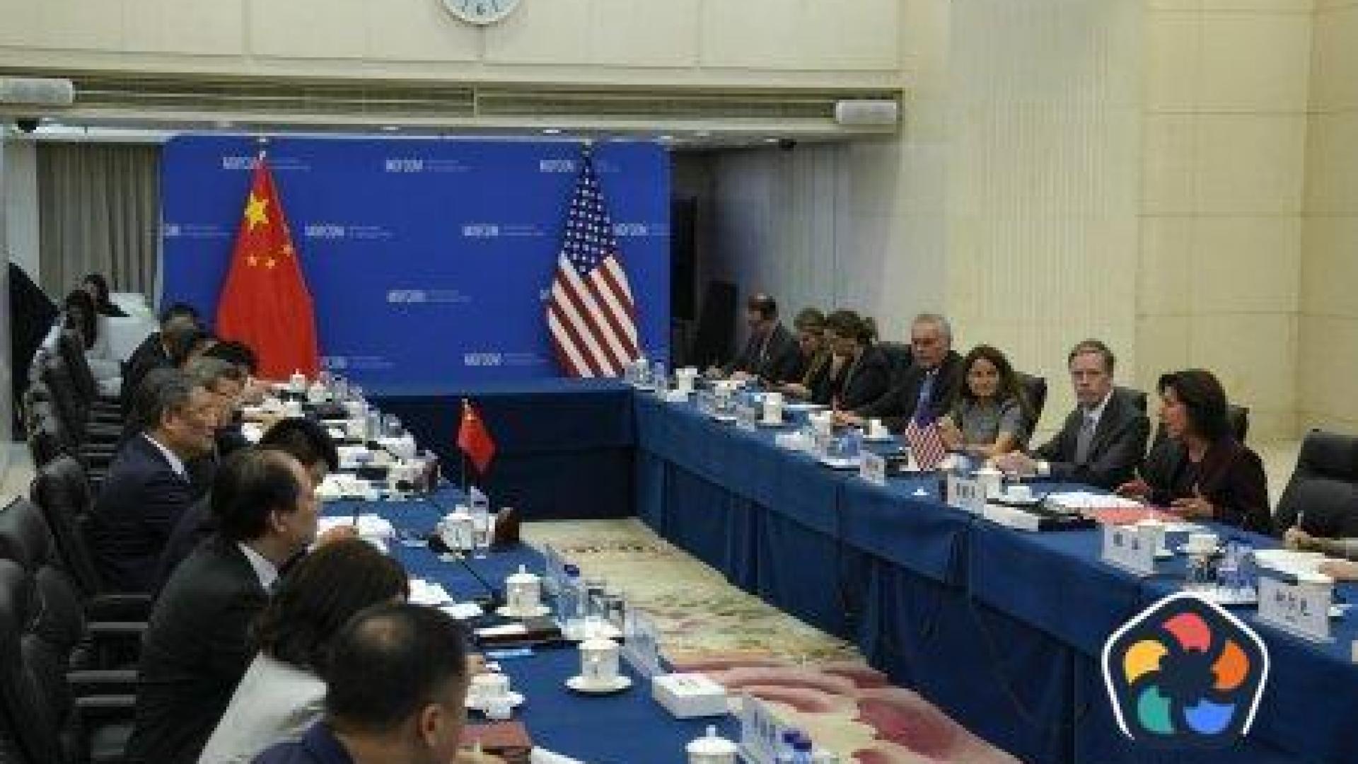 Министърът на търговията на САЩ е в Китай в подкрепа на "стабилното партньорство"