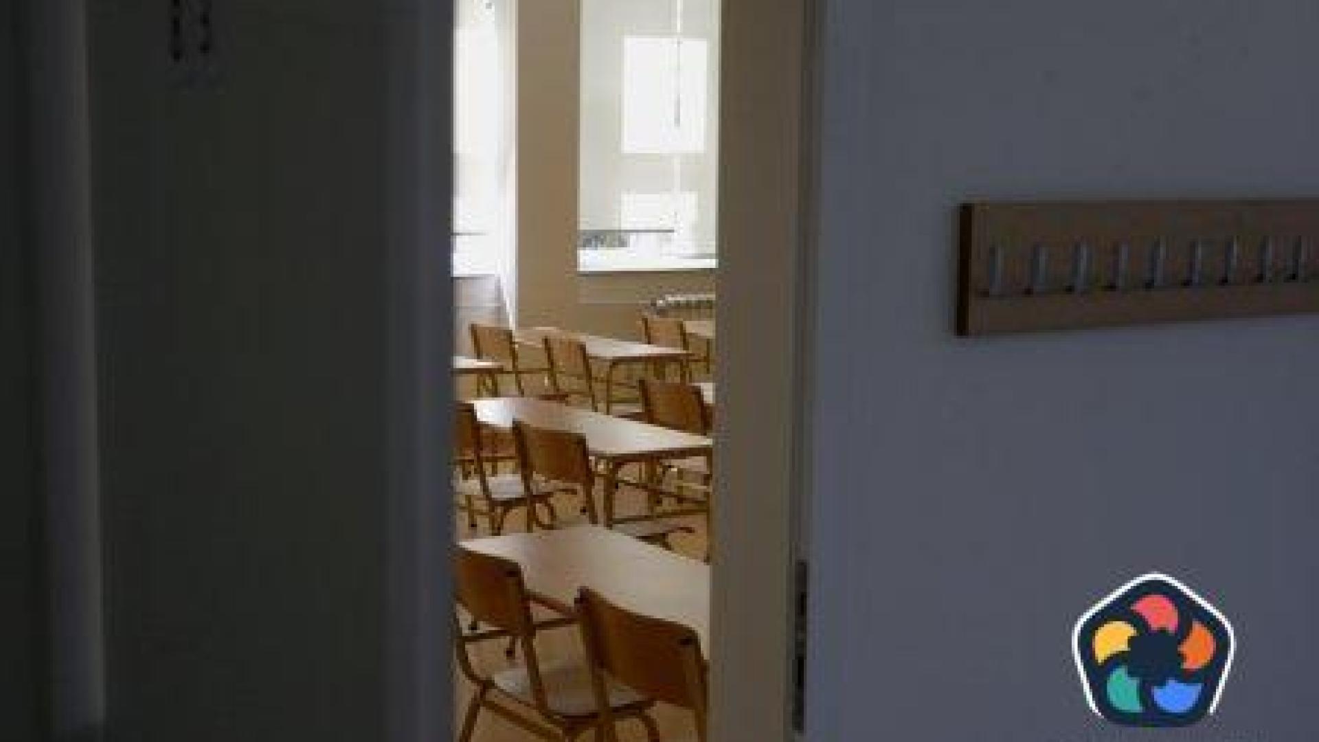 Учители в Пловдив пишели оценки на починала ученичка