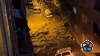Осем станаха жертвите при наводненията в Северозападна Турция
