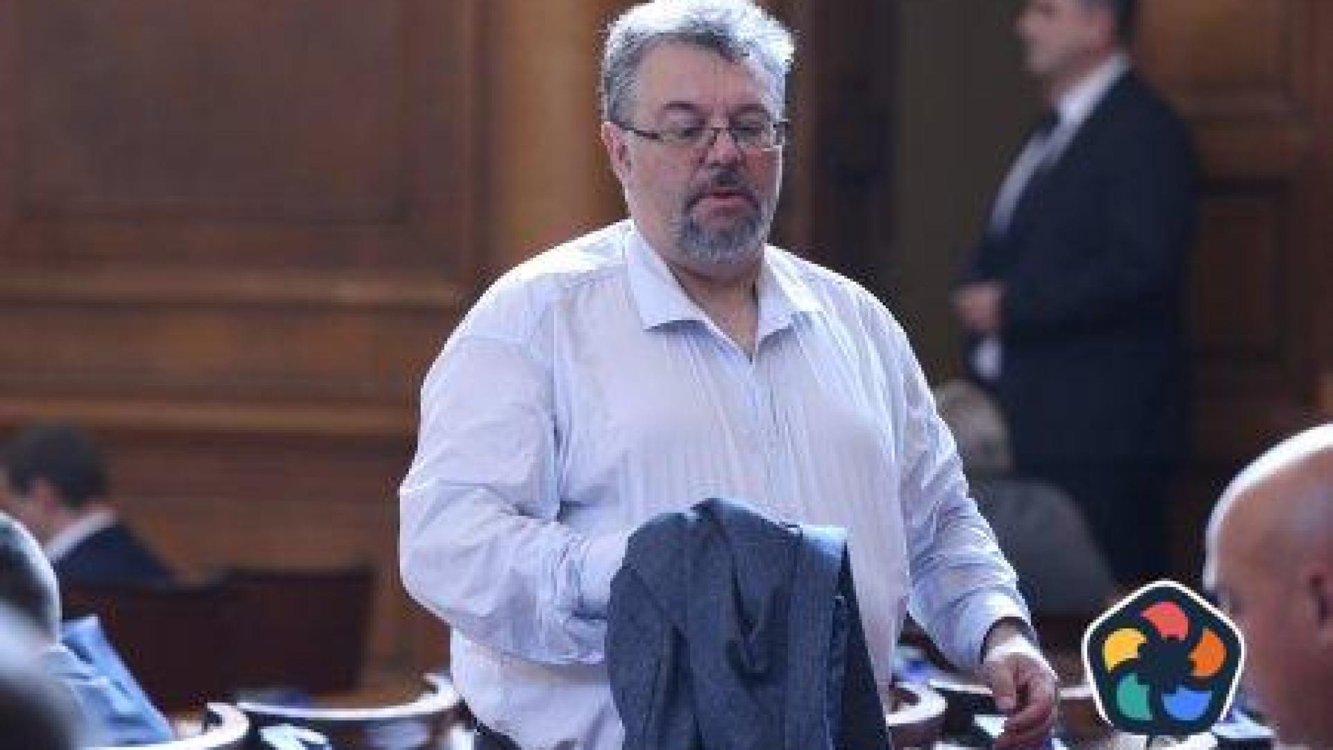 Без Манол Пейков в кметската битка за Пловдив, Ивайло Старибратов е предпочетен от ПП-ДБ