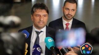 Починалият при гонка с полицията е прострелян, докато бяга