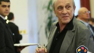Почина бившият издател на вестниците "Труд" и "Преса" Тошо Тошев