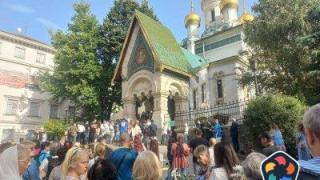 Руската църква в София: с пагони под расото