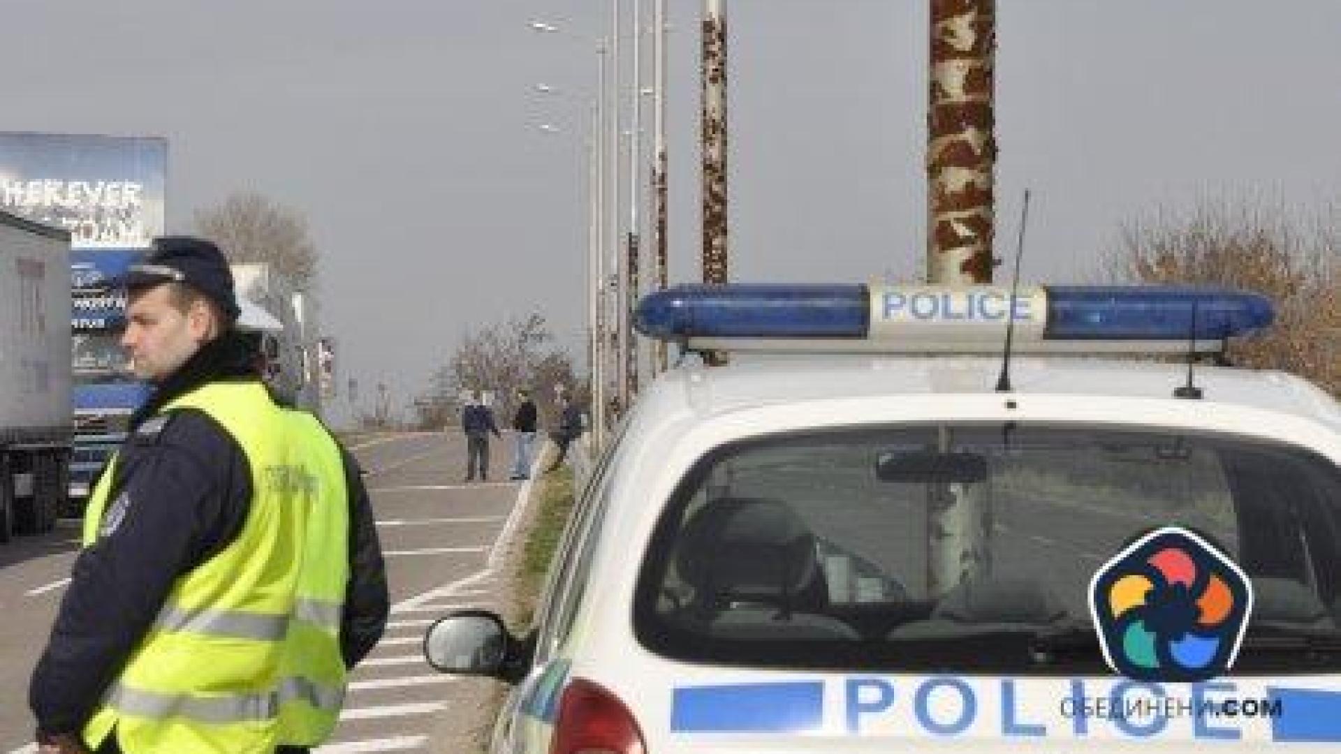 Дрогиран тираджия блъсна кола в аварийната лента на "Тракия", жена загина