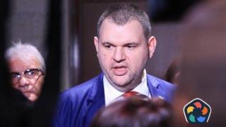 Пеевски се ядоса на Тагарев: Ако изисква от парламента, да подава оставка веднага
