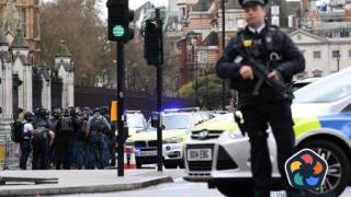 Над 400 лица от лондонския криминален контингент са в затвора след полицейска акция