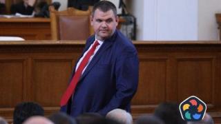 Пеевски вече е съпредседател на парламентарната група на ДПС