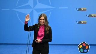 Десетки хиляди исландските жени стачкуват срещу неравенството между половете и насилието